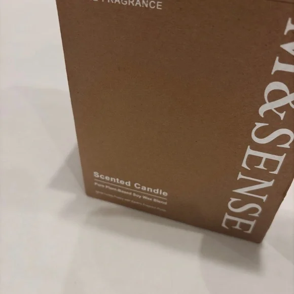 M & Sense Rosemary Eucalyptus Scented Candle NEW - Picture 7 of 10